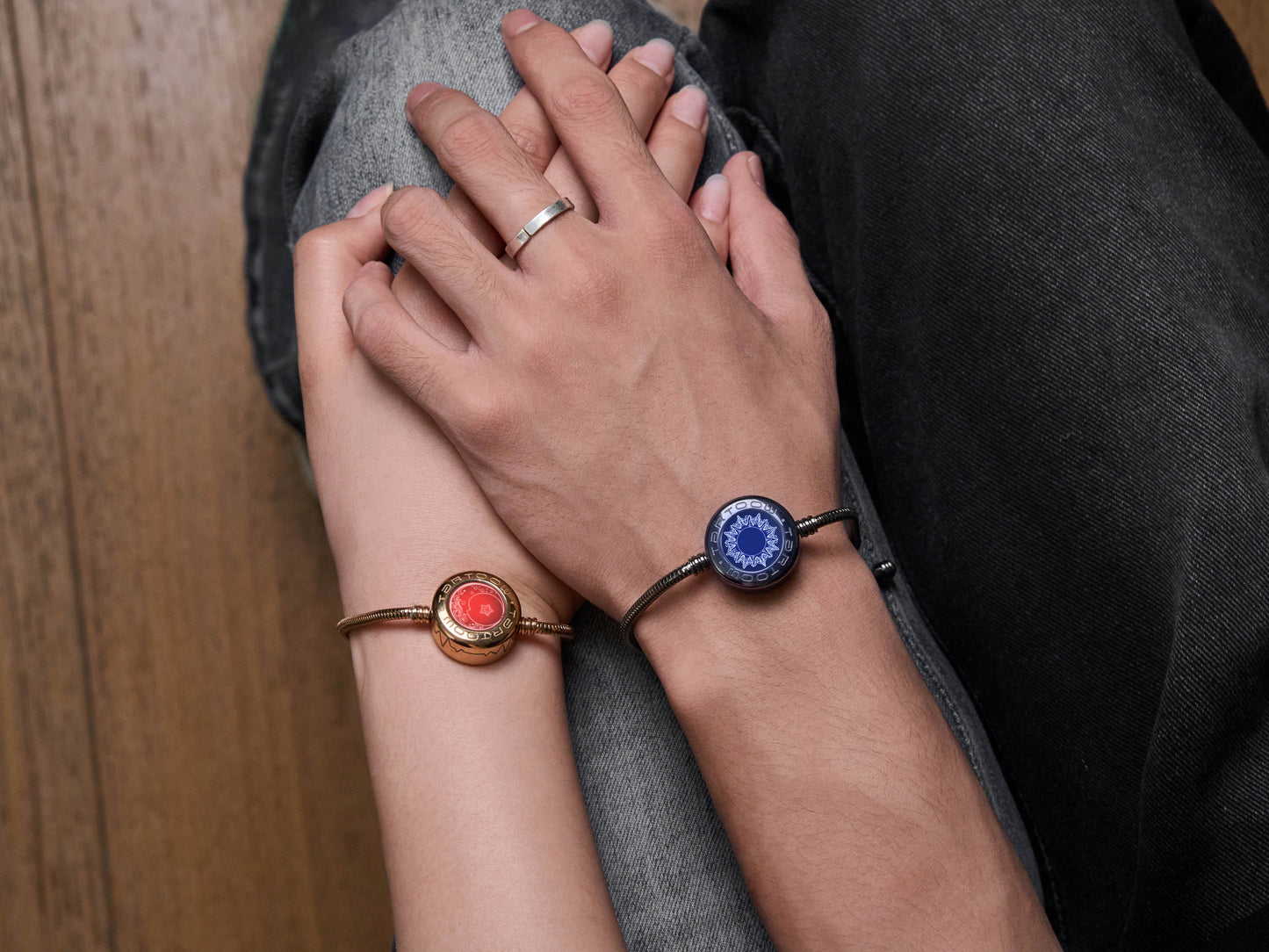 tartoow Long Distance Touch Vibration Bracelets Long Distance Relationship Love Bracelets for Couples Bluetooth S001